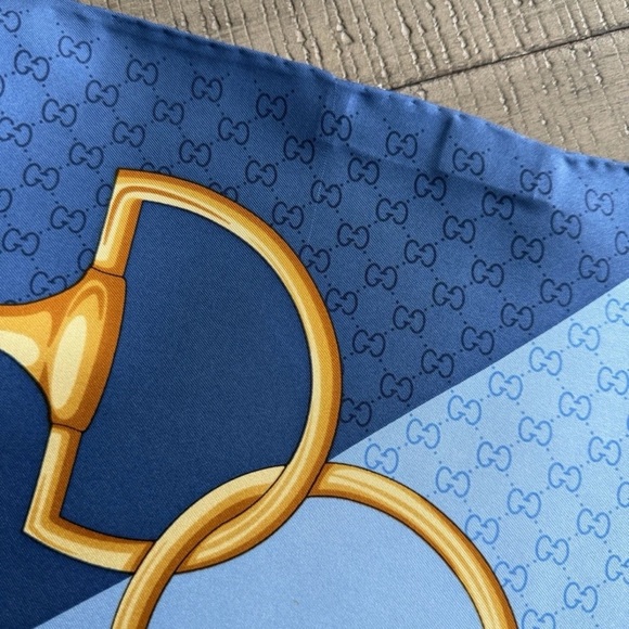 Gucci Scarf Logo Horsebit Equestrian Print New With Defect - Picture 10 of 10